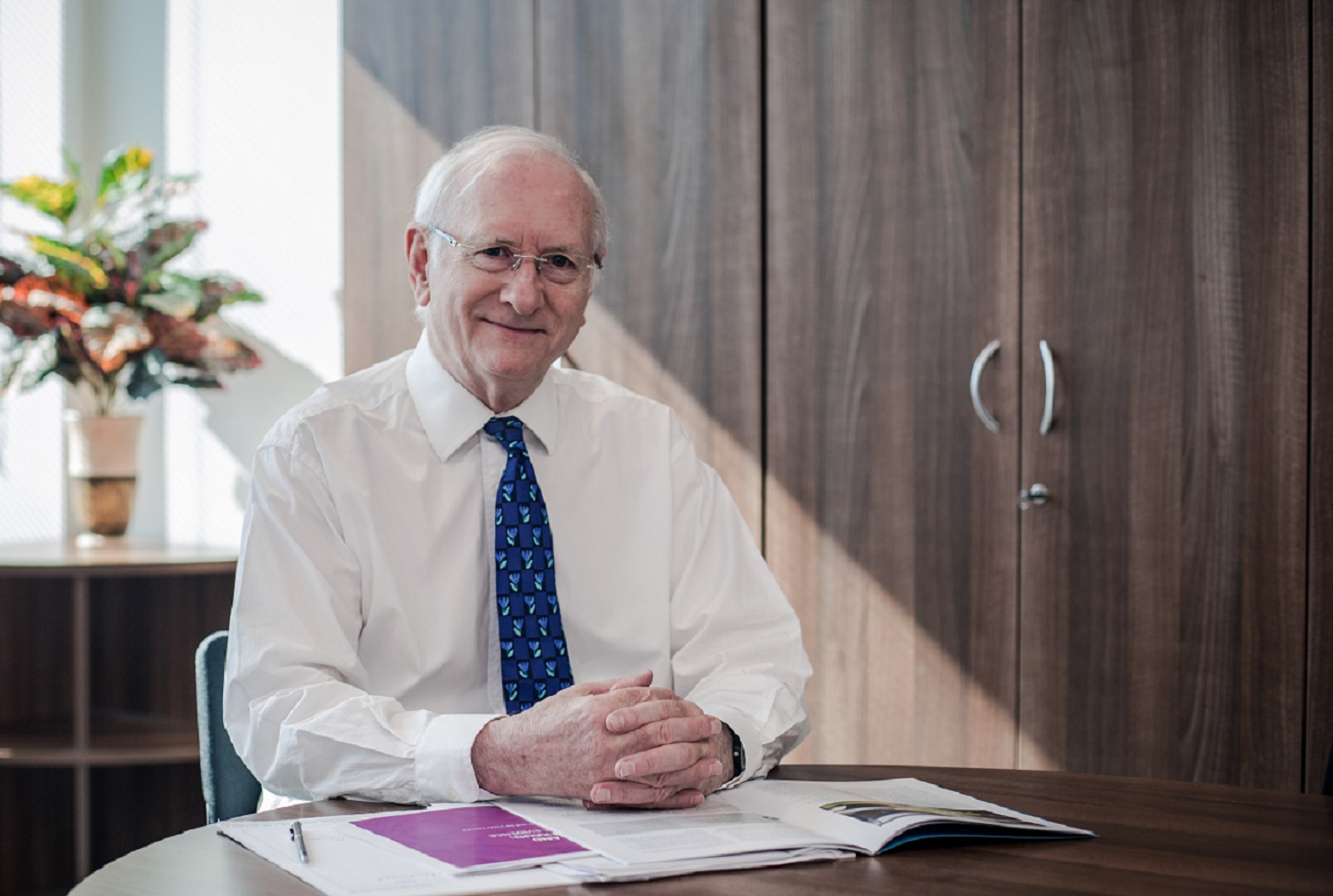 Dr Alan Billings