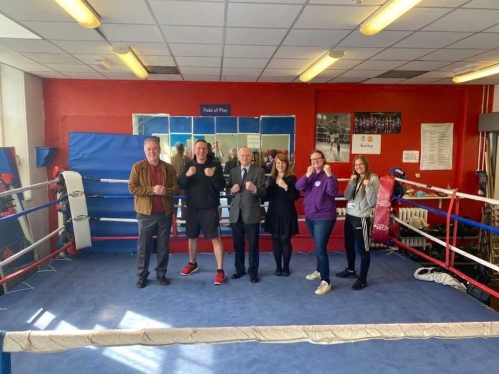 The South Yorkshire Violence Reduction Unit and Police and Crime Commissioner visit Sheffield City Boxing Club. From left to right: VRU Head, Graham Jones; Gym owner, Brendan Warburton; South Yorkshire Police and Crime Commissioner, Dr Alan Billings; Jessica Humphries from the VRU; Angela Greenwood from the VRU; and Rachel Utley, teacher at Acres Hill Primary School.